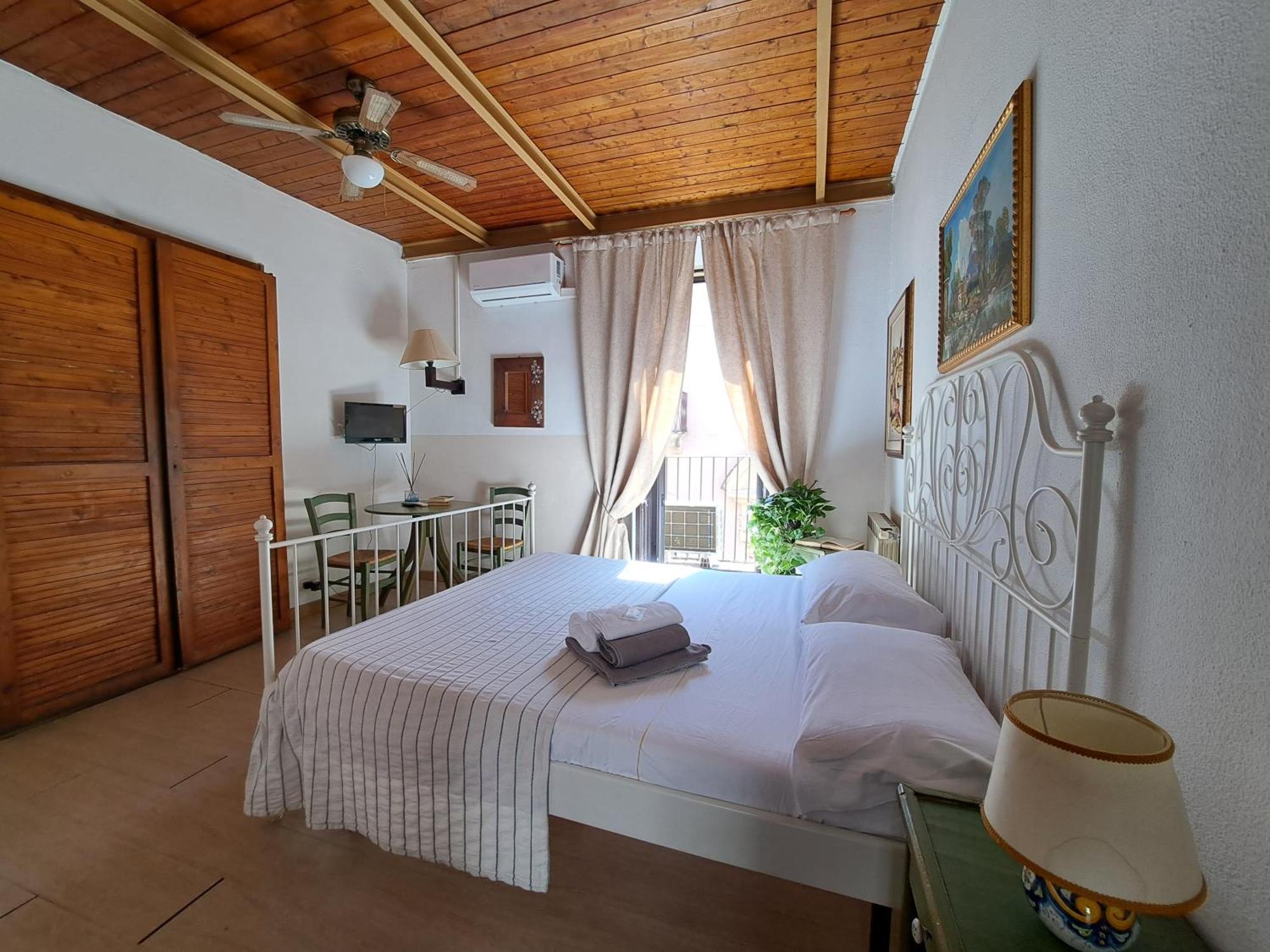 I Vespri Bed & Breakfast Catania Luaran gambar