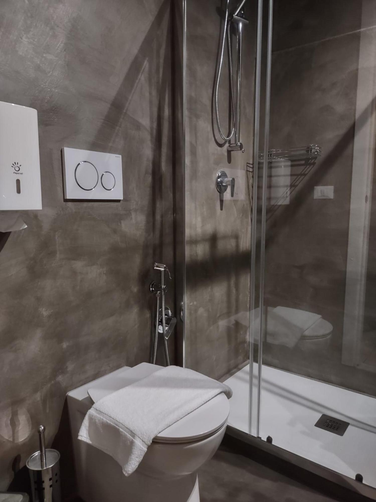 I Vespri Bed & Breakfast Catania Bilik gambar