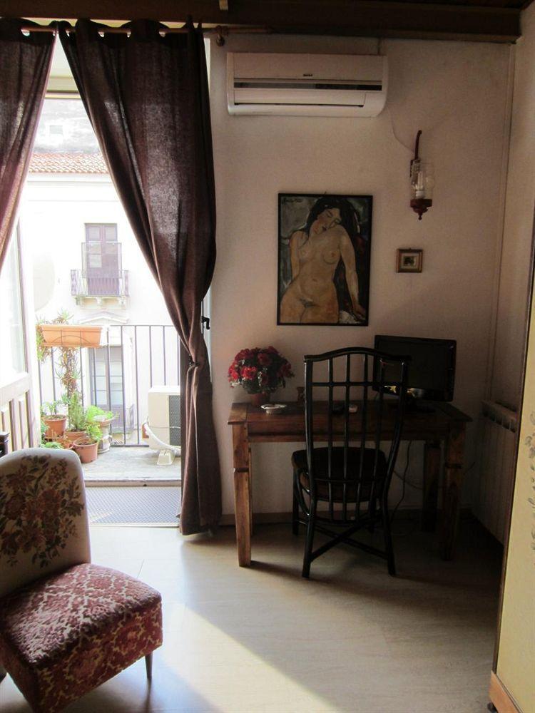I Vespri Bed & Breakfast Catania Luaran gambar