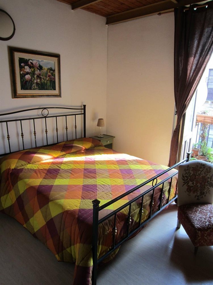 I Vespri Bed & Breakfast Catania Luaran gambar