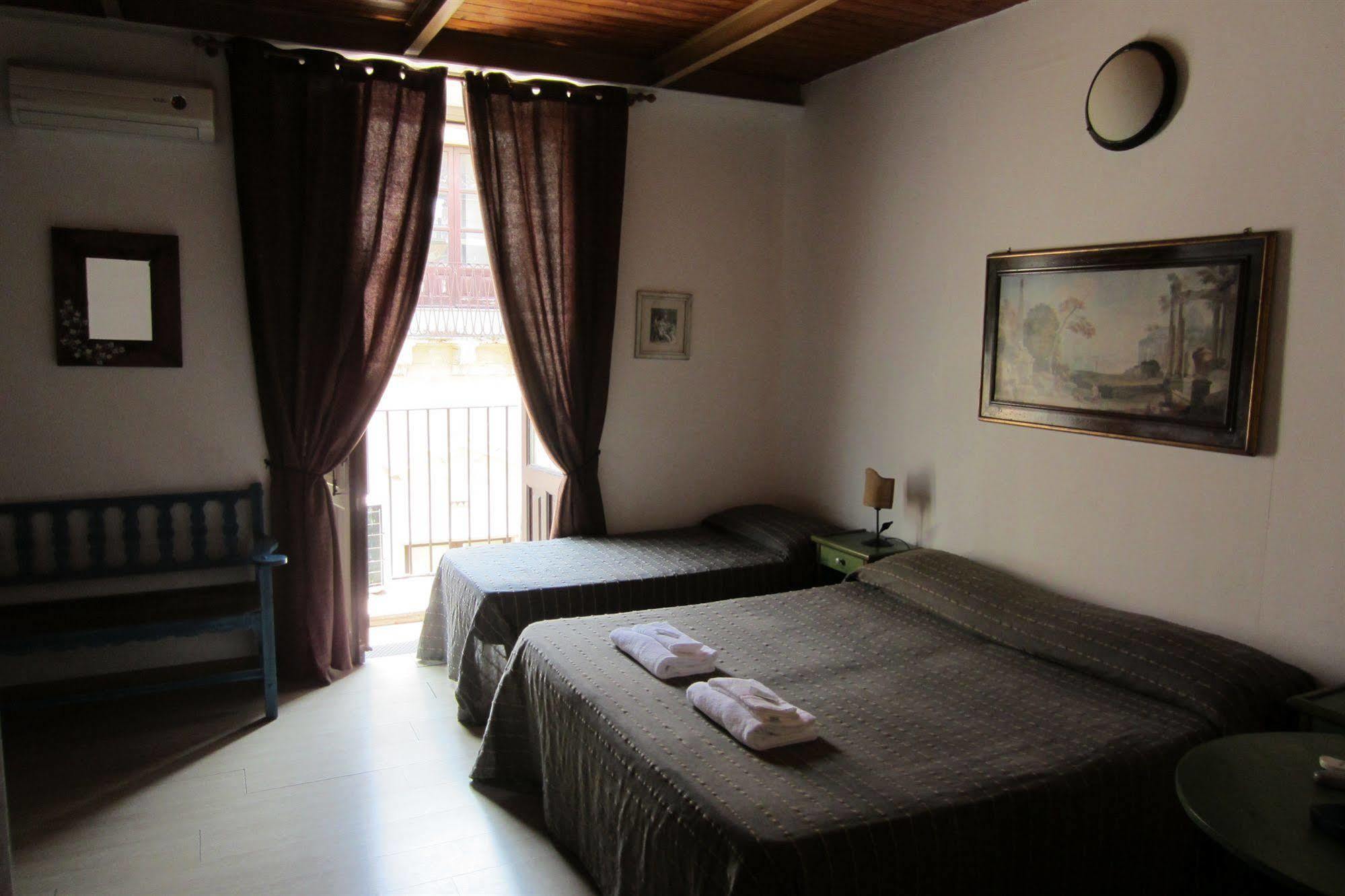 I Vespri Bed & Breakfast Catania Luaran gambar