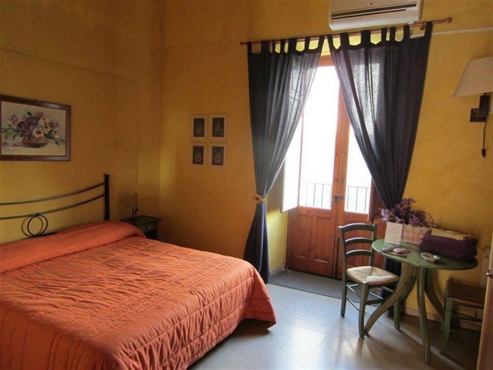 I Vespri Bed & Breakfast Catania Luaran gambar